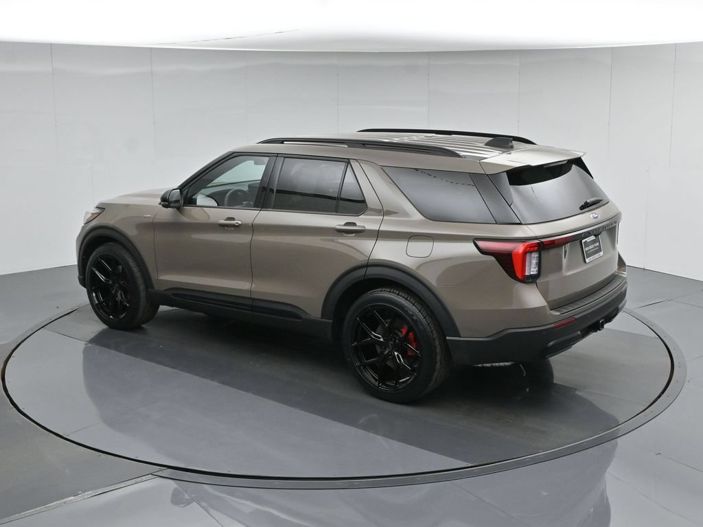 New 2026 Ford Explorer ST-Line w/ ST-Line Street Pack RWD image 42