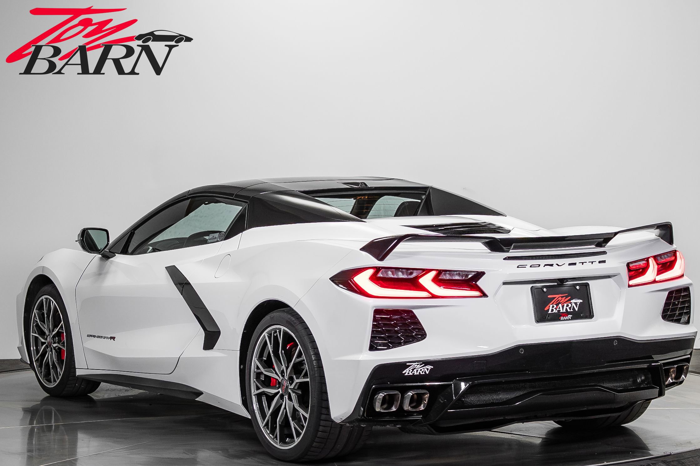 Used 2023 Chevrolet Corvette Stingray Preferred Conv w/ Z51 Performance Package RWD image 11