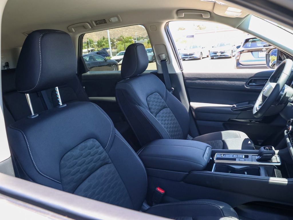 New 2026 Nissan Pathfinder SV w/ Cargo Package FWD image 21