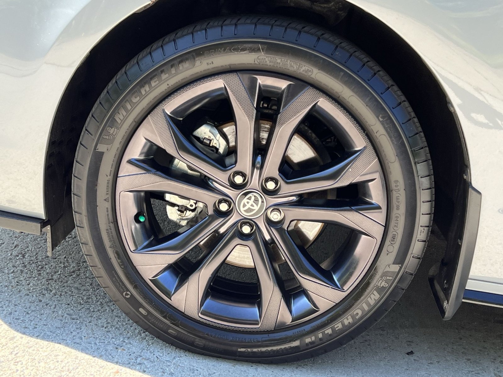 Used 2025 Toyota Sienna XSE w/ XSE Plus Package FWD image 17