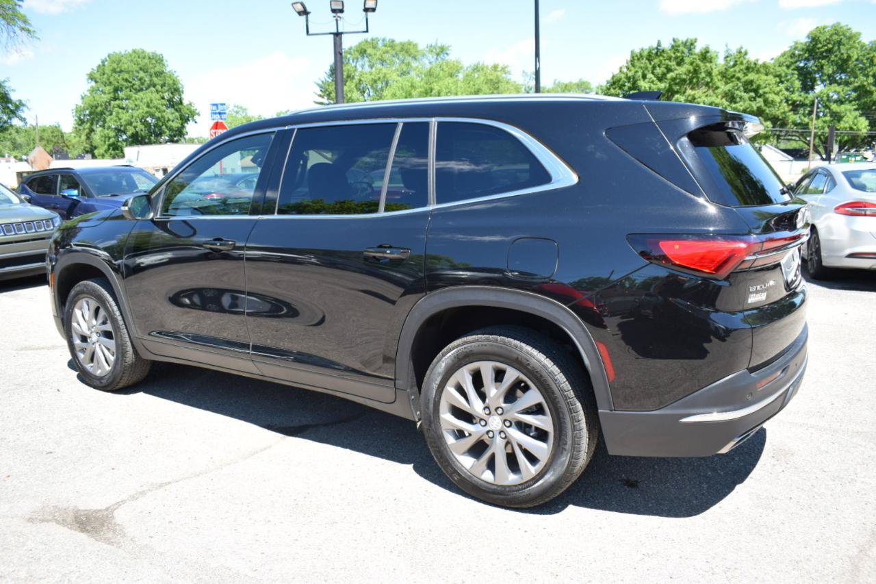 Used 2025 Buick Enclave Preferred w/ LPO, Floor Liner Package FWD image 8