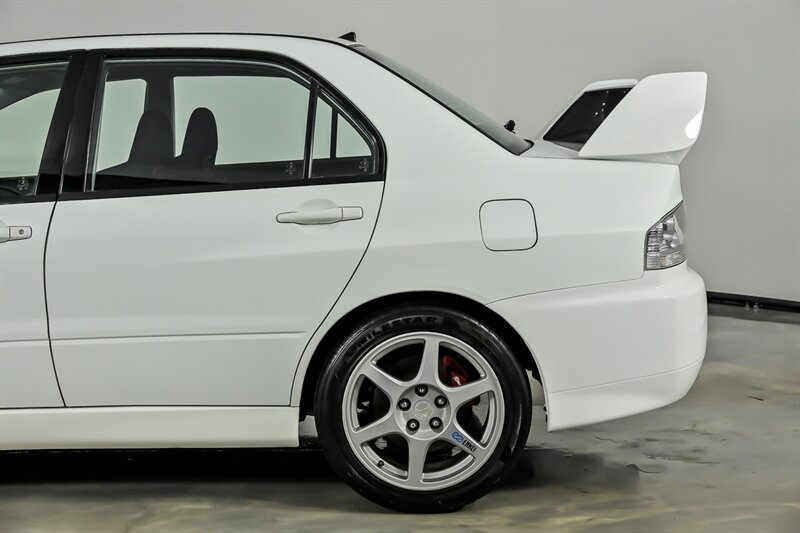 Used 2003 Mitsubishi Lancer Evolution AWD/4WD image 8
