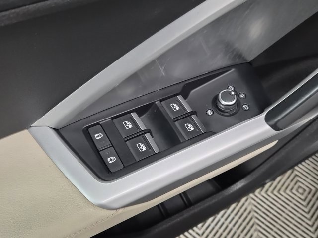 Used 2019 Audi Q3 2.0T Premium image 20