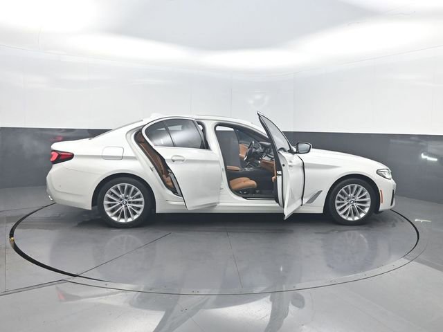 Used 2021 BMW 540i image 37