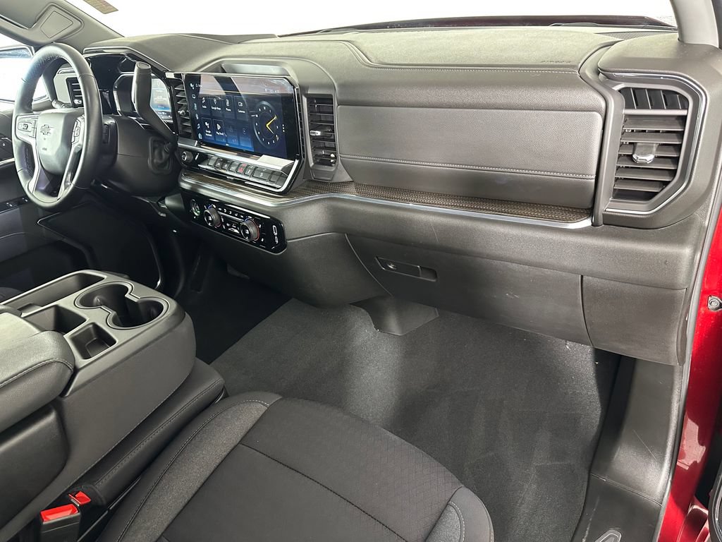 Used 2024 Chevrolet Silverado 1500 RST AWD/4WD image 32