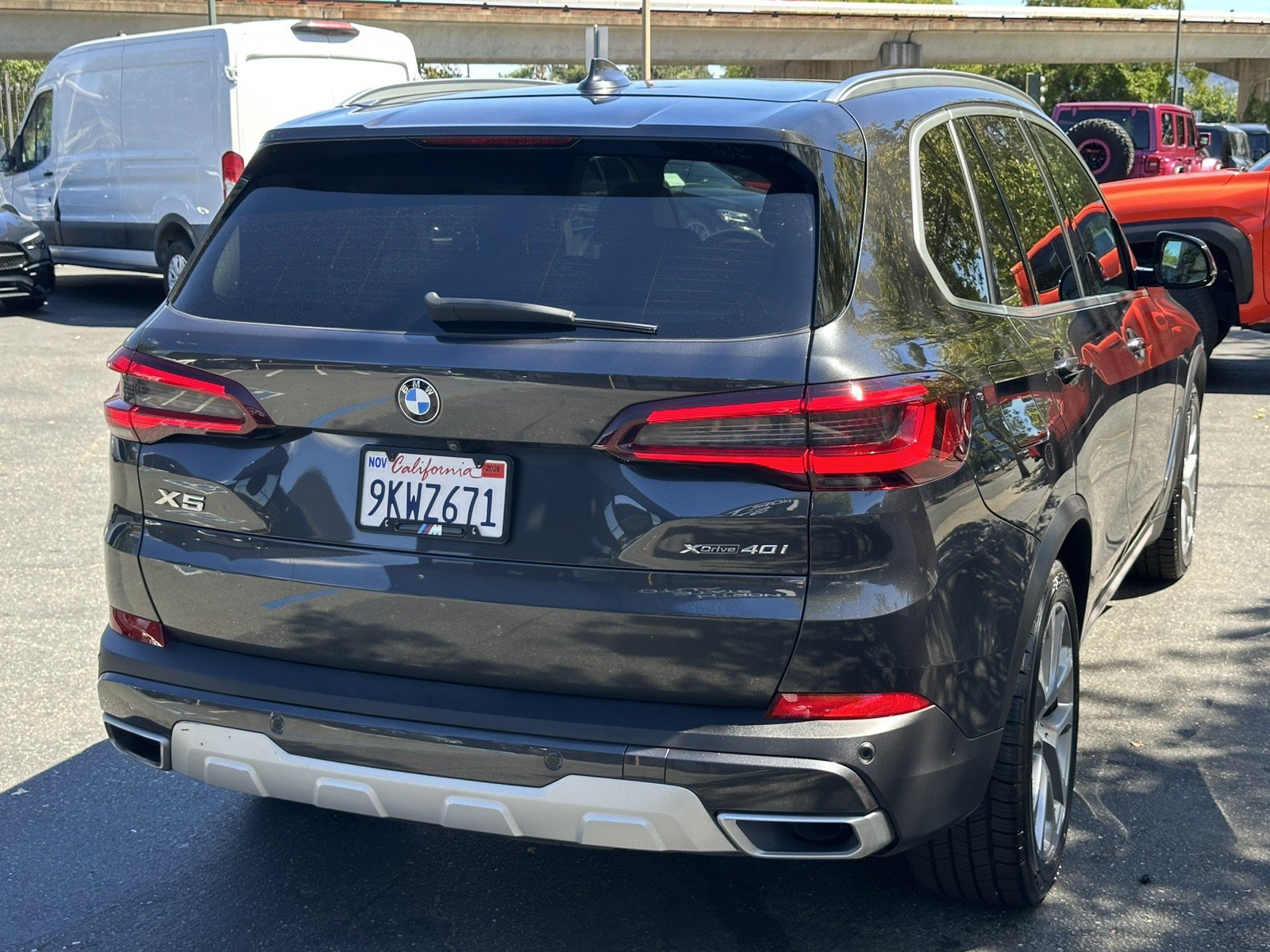 Used 2022 BMW X5 xDrive40i w/ Executive Package AWD/4WD image 8