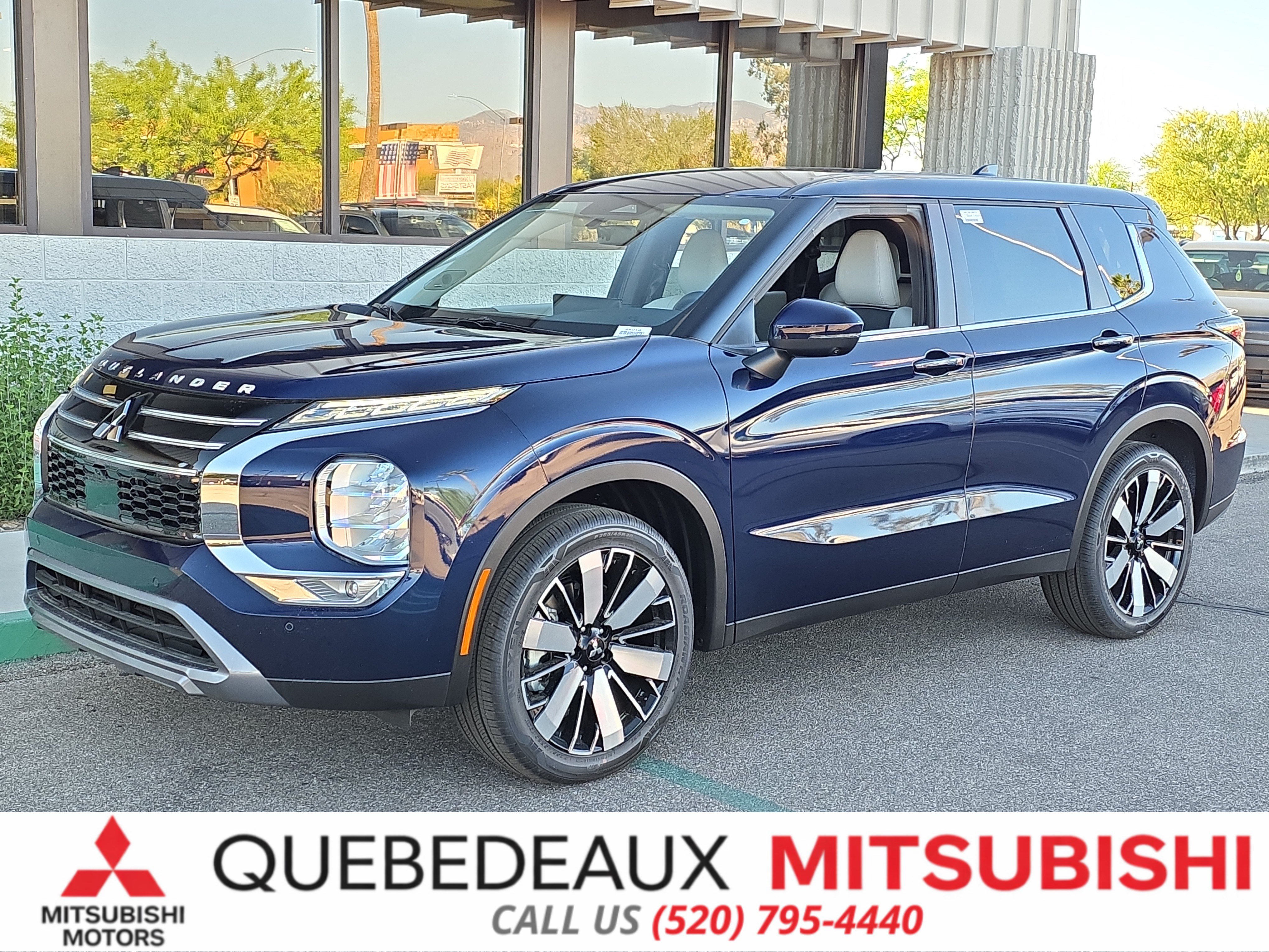 New 2026 Mitsubishi Outlander SE FWD image 3