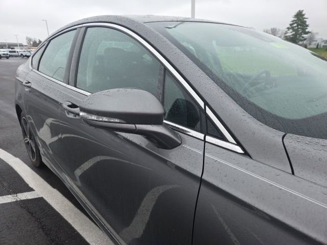 Used 2014 Ford Fusion SE w/ Equipment Group 202A image 5