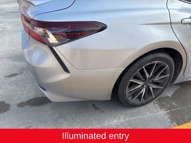 Used 2023 Toyota Camry SE w/ Convenience Package image 13