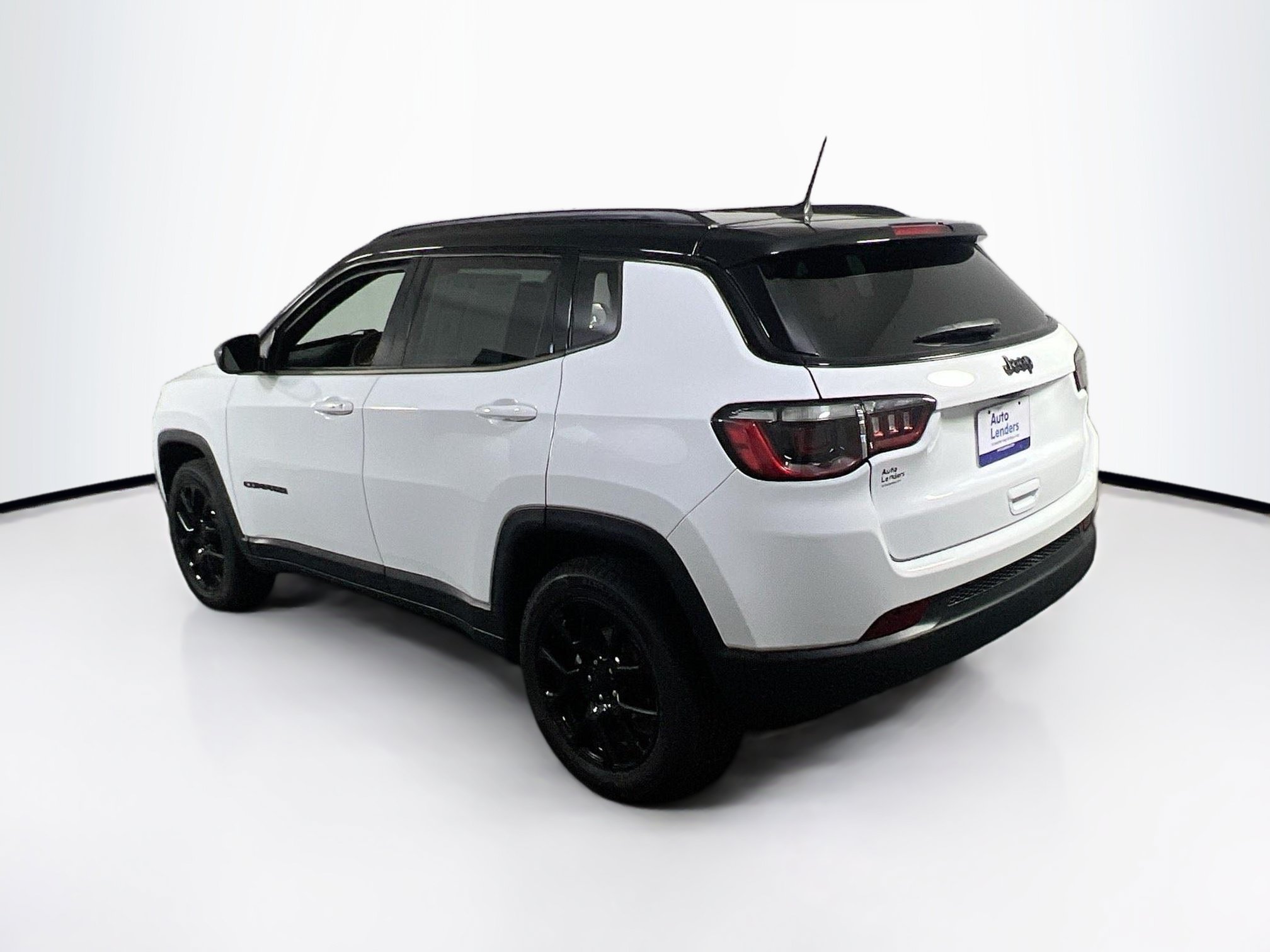 Used 2022 Jeep Compass Latitude w/ Convenience Group AWD/4WD image 7