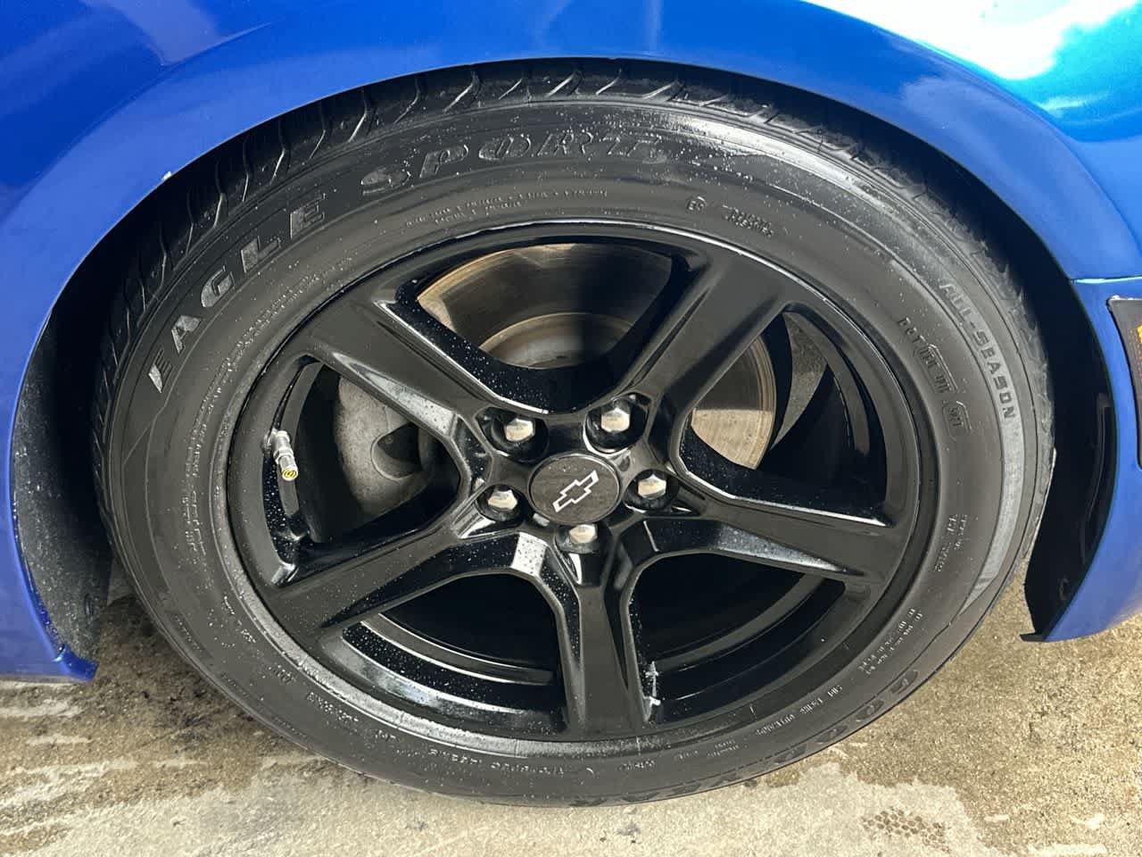 Used 2018 Chevrolet Camaro LT RWD image 11