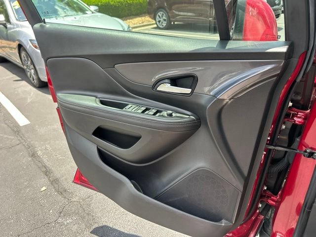 Used 2019 Buick Encore Essence w/ Experience Buick Package FWD image 29