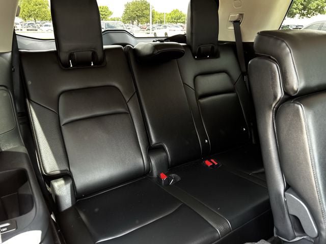 Used 2024 Nissan Pathfinder SL AWD/4WD image 31