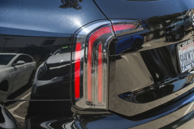 Certified 2023 Kia Telluride EX X-Line AWD/4WD image 10