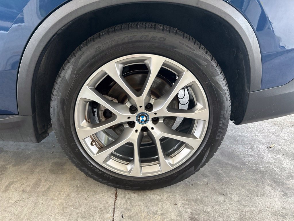 Used 2023 BMW X5 xDrive45e AWD/4WD image 17