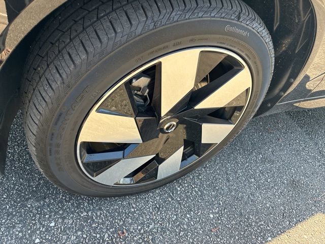 New 2025 Volvo XC60 T8 Plus w/ Protection Package Premier image 11