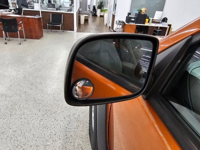 Used 2005 Chevrolet Colorado LS image 26