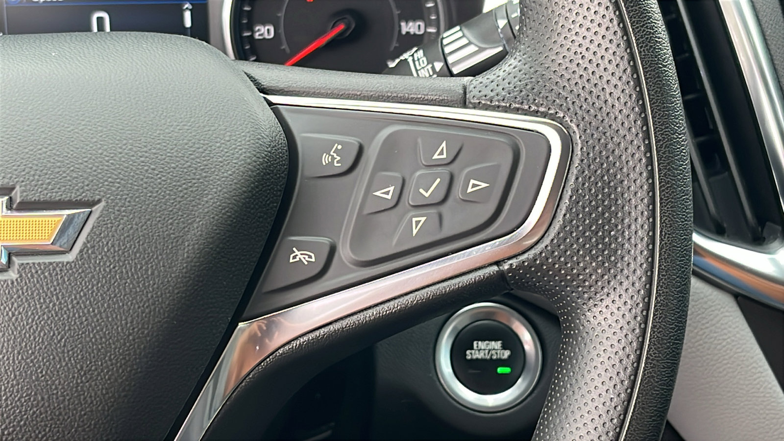 Used 2024 Chevrolet Equinox LS w/ LS Convenience Package FWD image 18