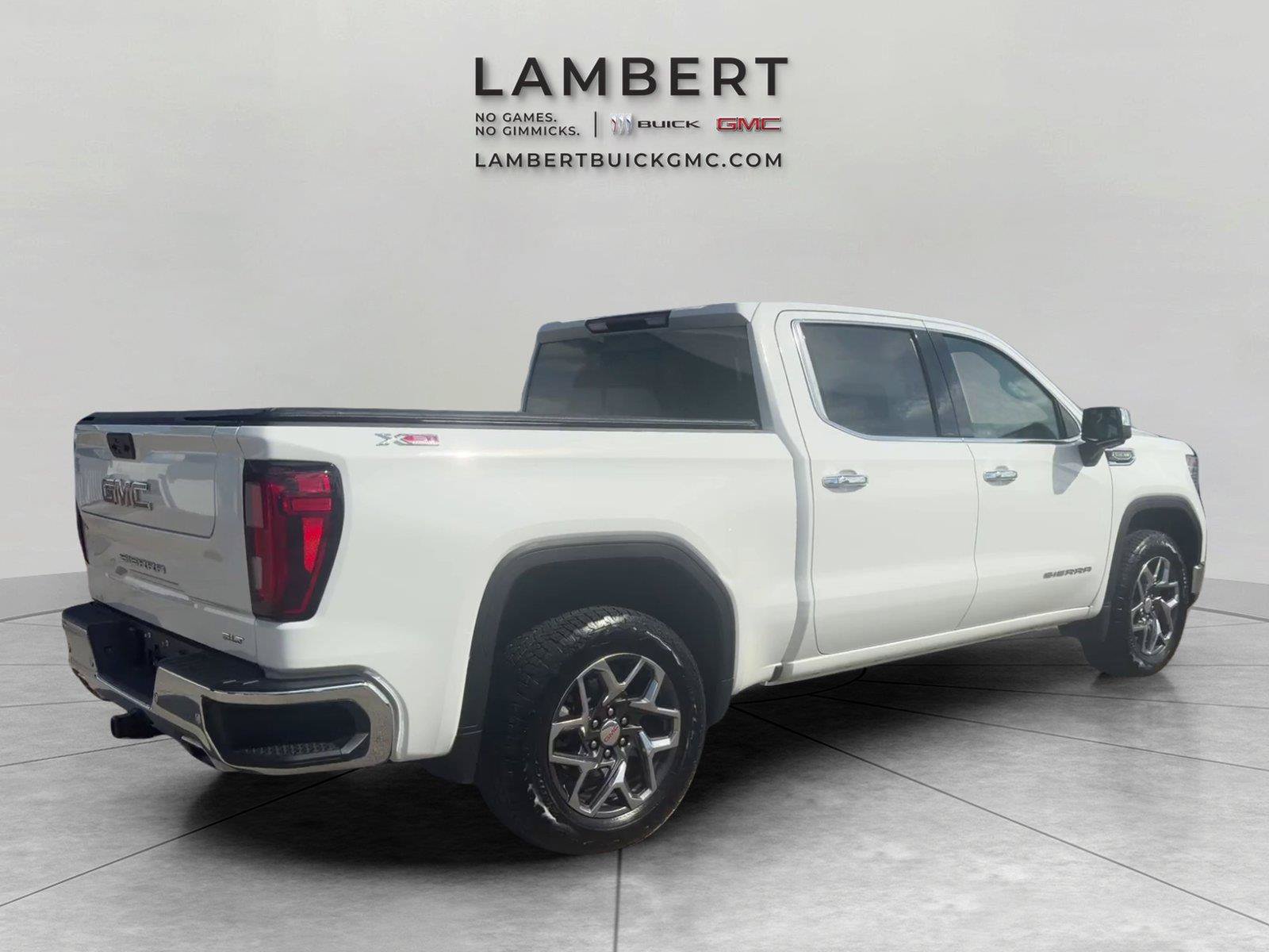 Used 2024 GMC Sierra 1500 SLT w/ SLT Premium Plus Package AWD/4WD image 6