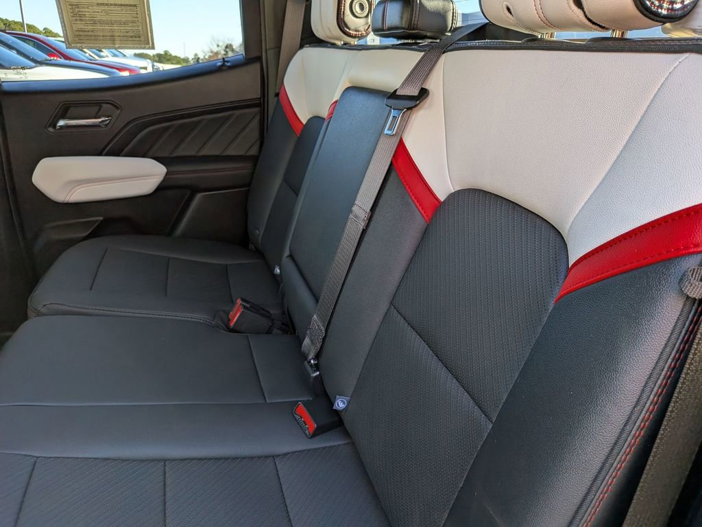 Used 2024 GMC Canyon AT4X image 25