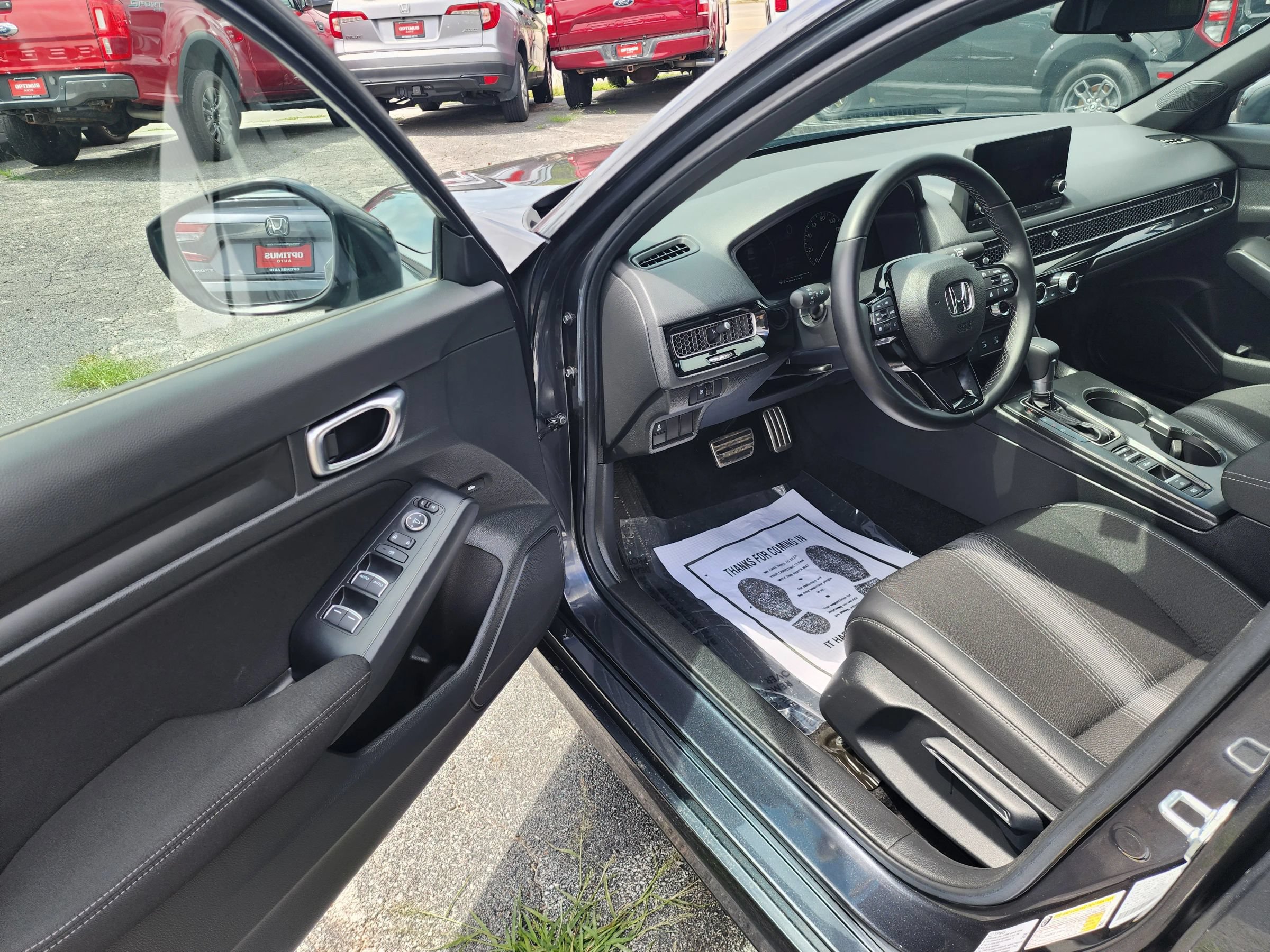 Used 2025 Honda Civic Sport image 16