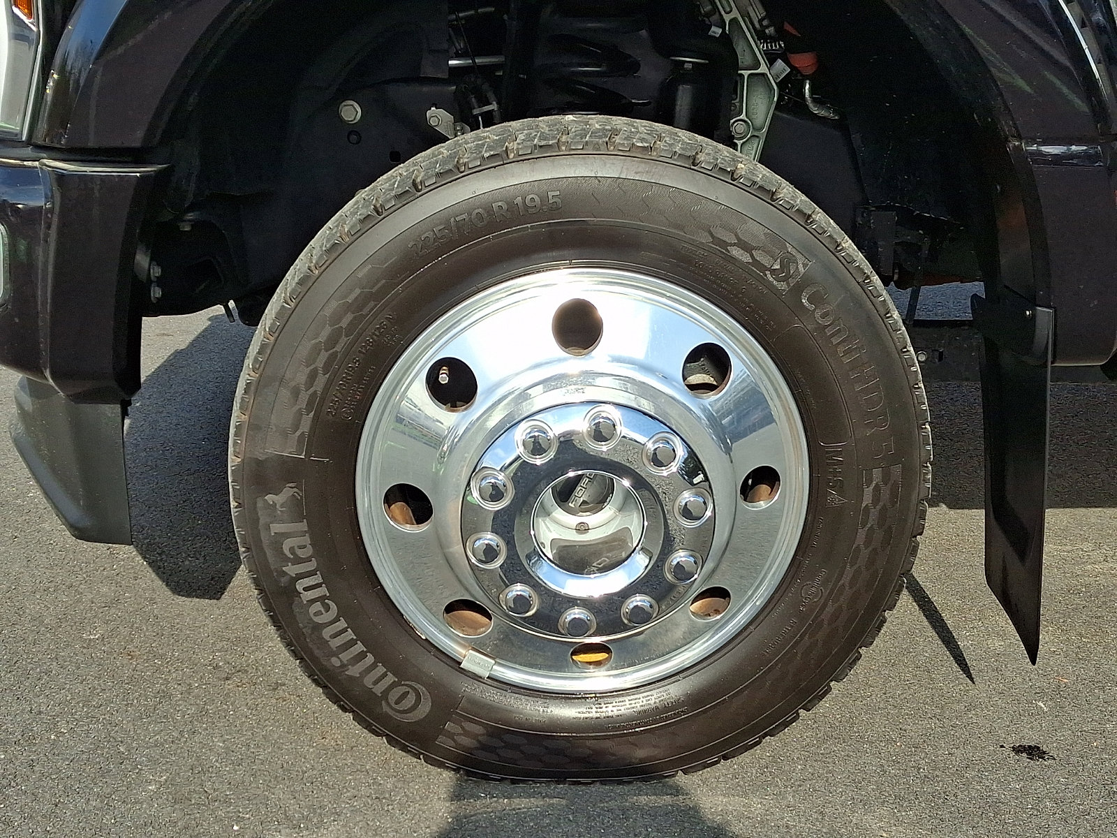 Certified 2026 Ford F450 Platinum w/ Platinum Plus Package image 9