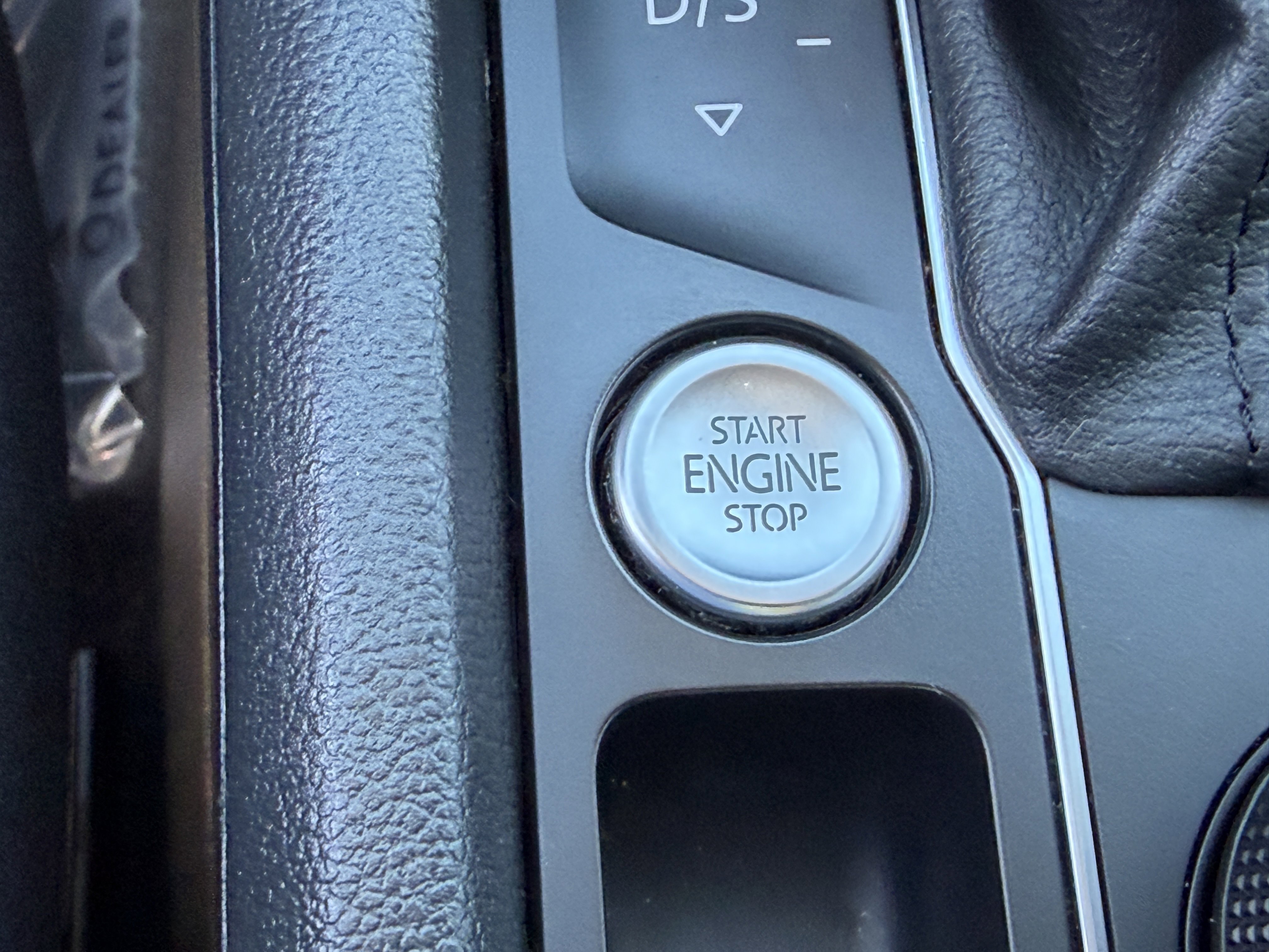 Used 2021 Volkswagen Atlas SEL Premium image 23