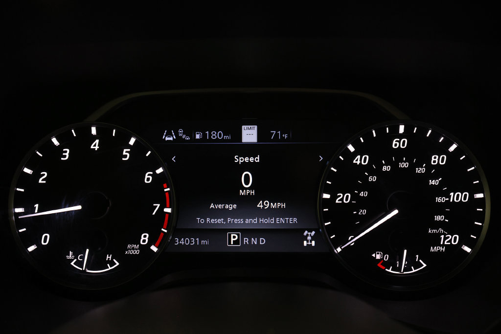 Used 2021 Nissan Titan Platinum Reserve w/ Moonroof Package AWD/4WD image 20