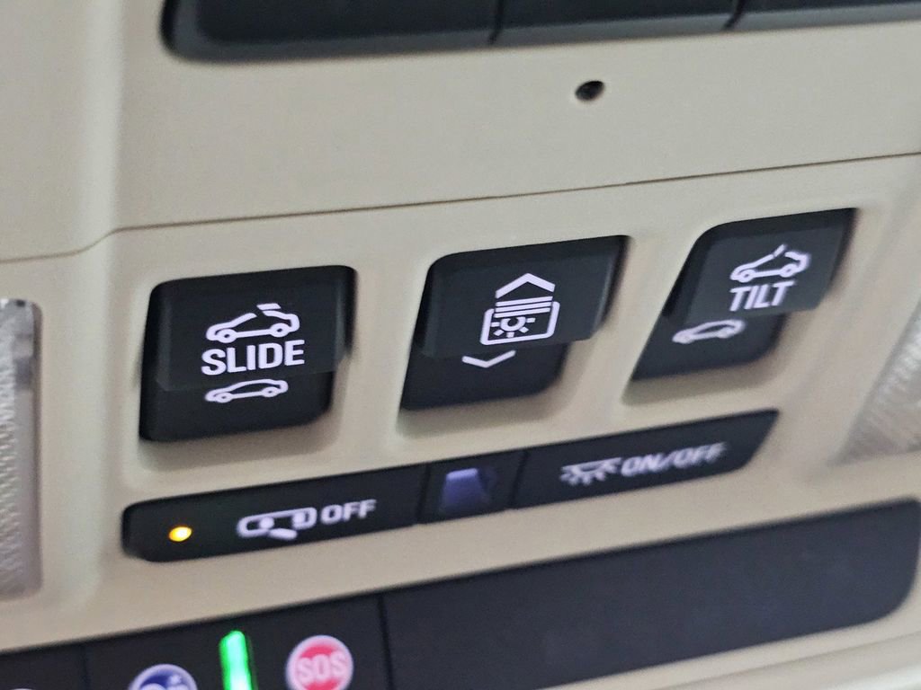 Used 2022 Buick Enclave Premium w/ Experience Buick Package image 17