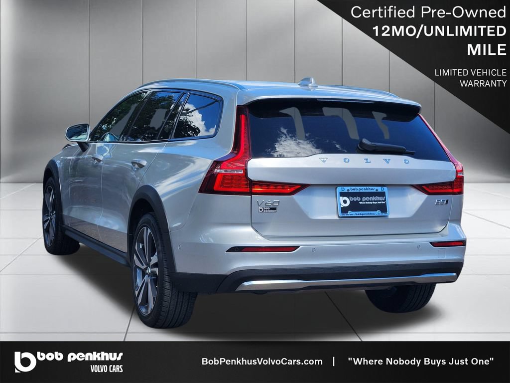 Used 2025 Volvo V60 B5 Cross Country Plus AWD/4WD image 27