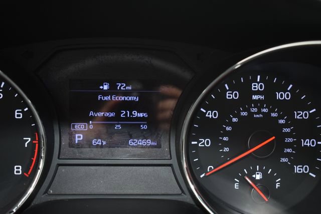 Used 2019 Kia Sedona LX image 19