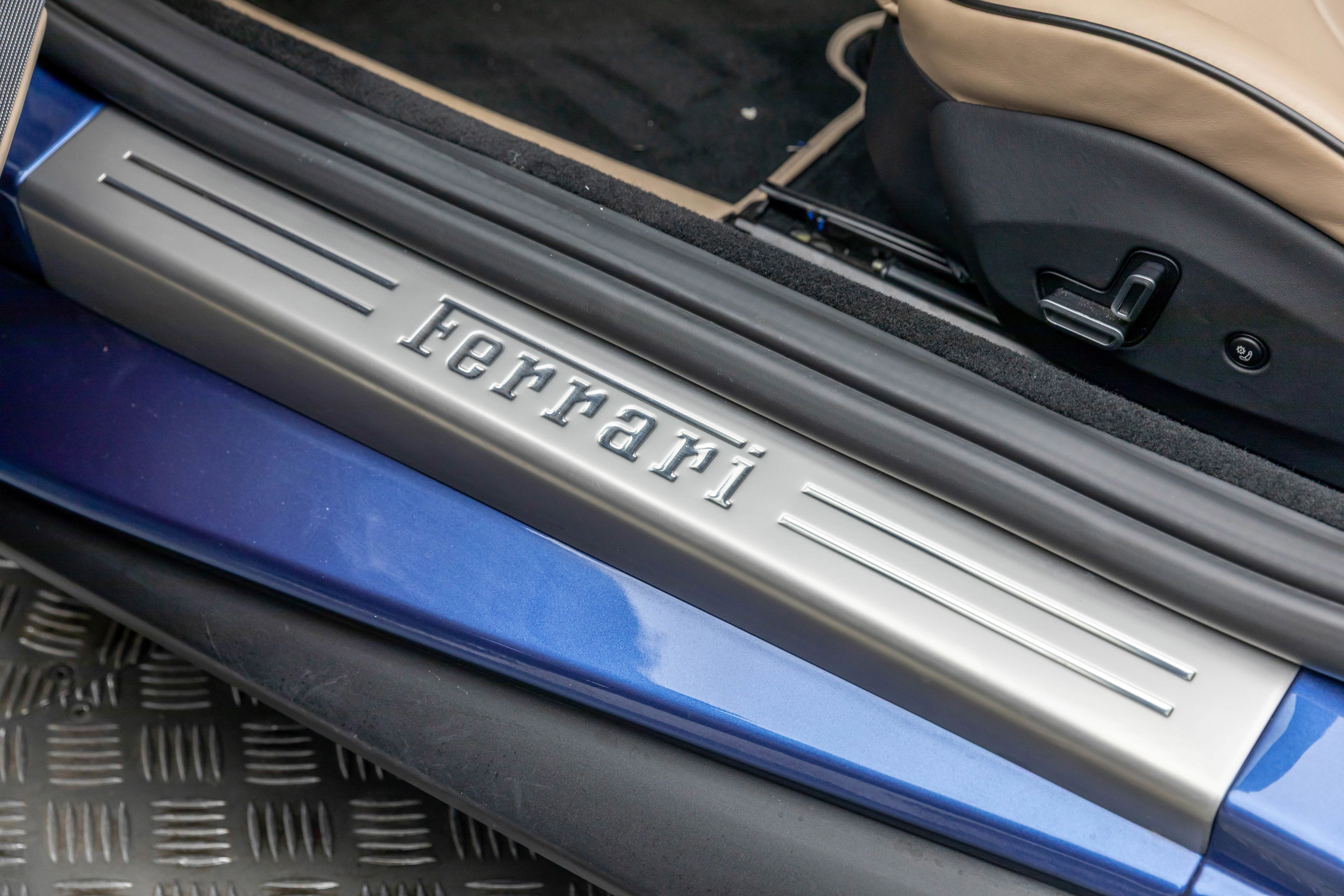 Certified 2019 Ferrari Portofino image 17