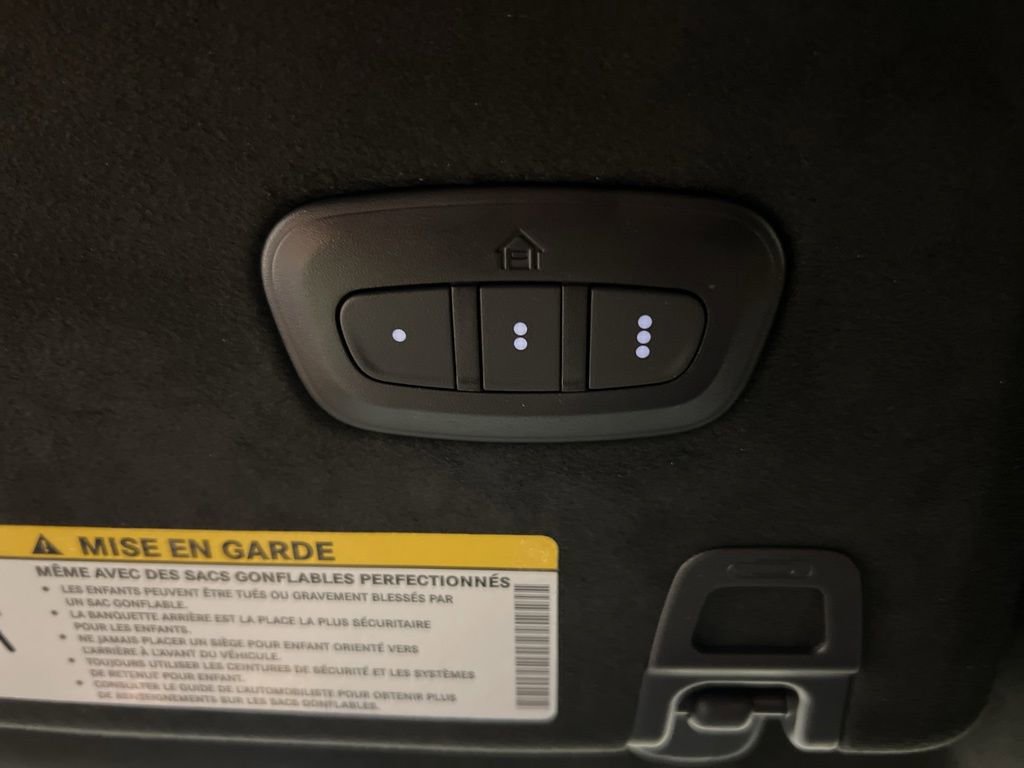 Used 2023 Jeep Grand Cherokee Summit AWD/4WD image 24