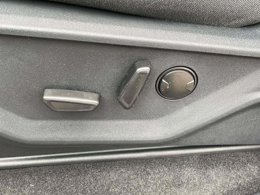 New 2025 Ford F150 XLT w/ Equipment Group 303A High image 14