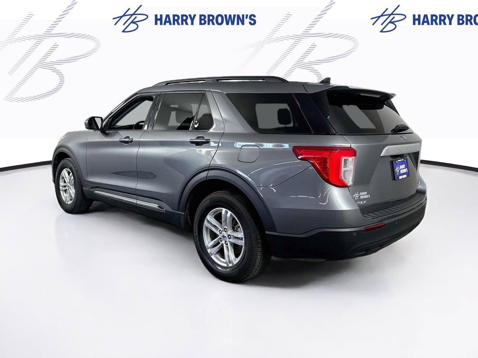 Used 2024 Ford Explorer XLT AWD/4WD image 28