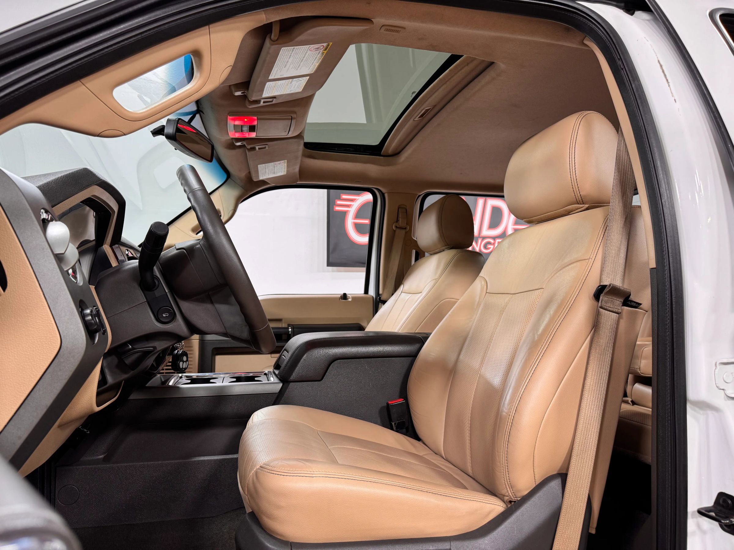 Used 2012 Ford F250 Lariat w/ Lariat Ultimate Pkg AWD/4WD image 14
