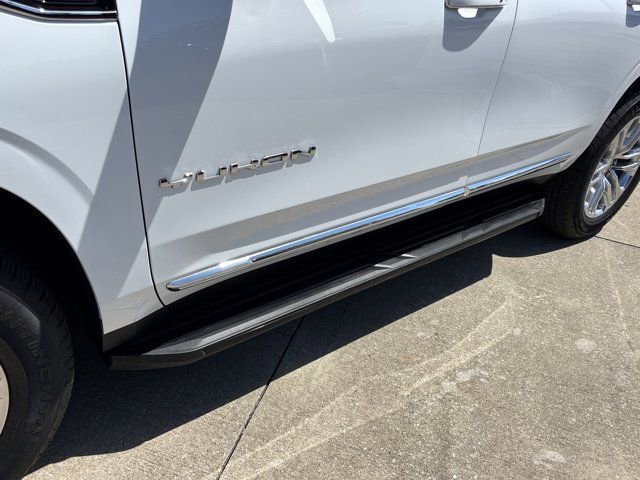 Used 2023 GMC Yukon SLT w/ SLT Premium Package AWD/4WD image 15