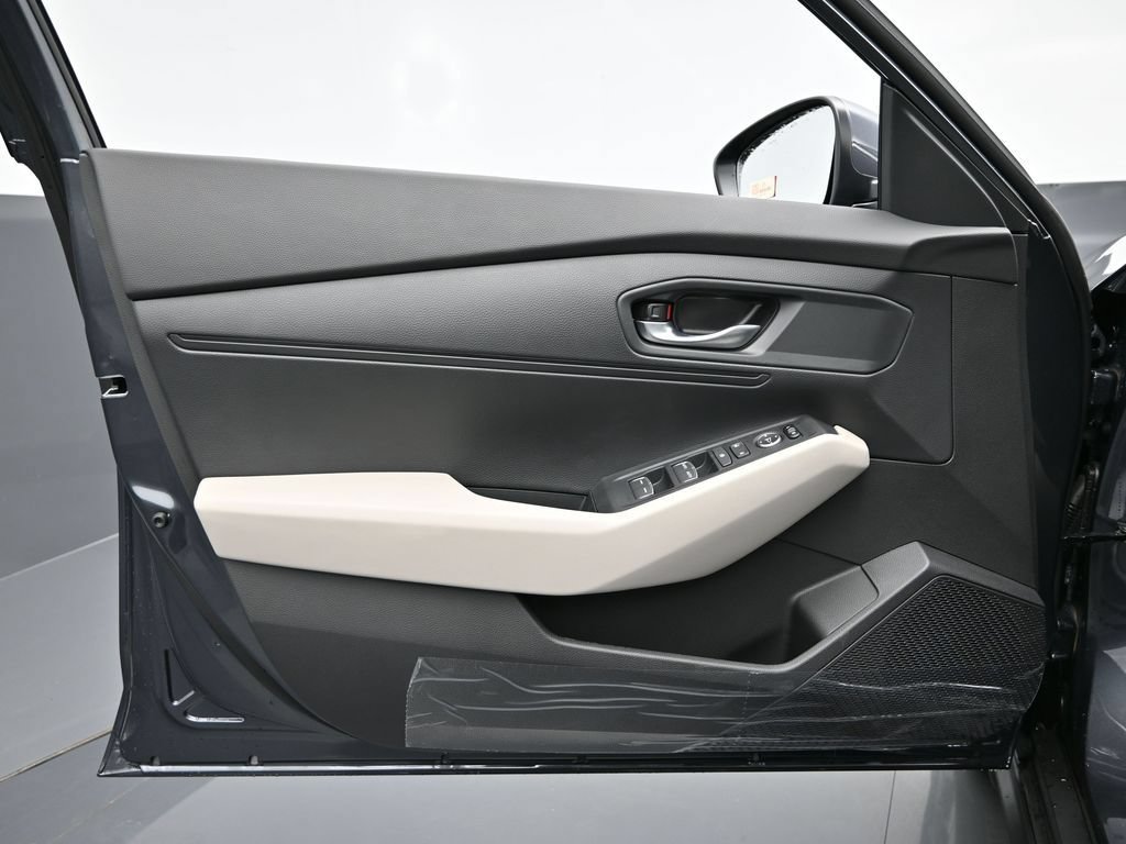 Used 2025 Honda Accord LX image 15