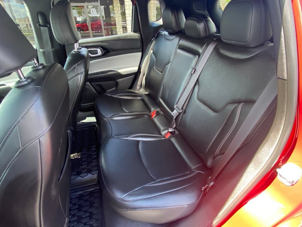 Used 2025 Jeep Compass Limited AWD/4WD image 44