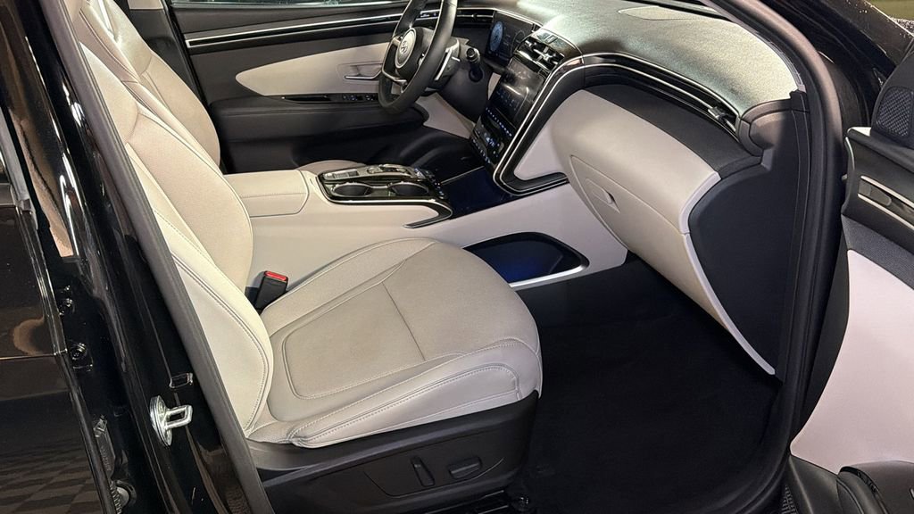 Used 2022 Hyundai Tucson Limited w/ Cargo Package image 9