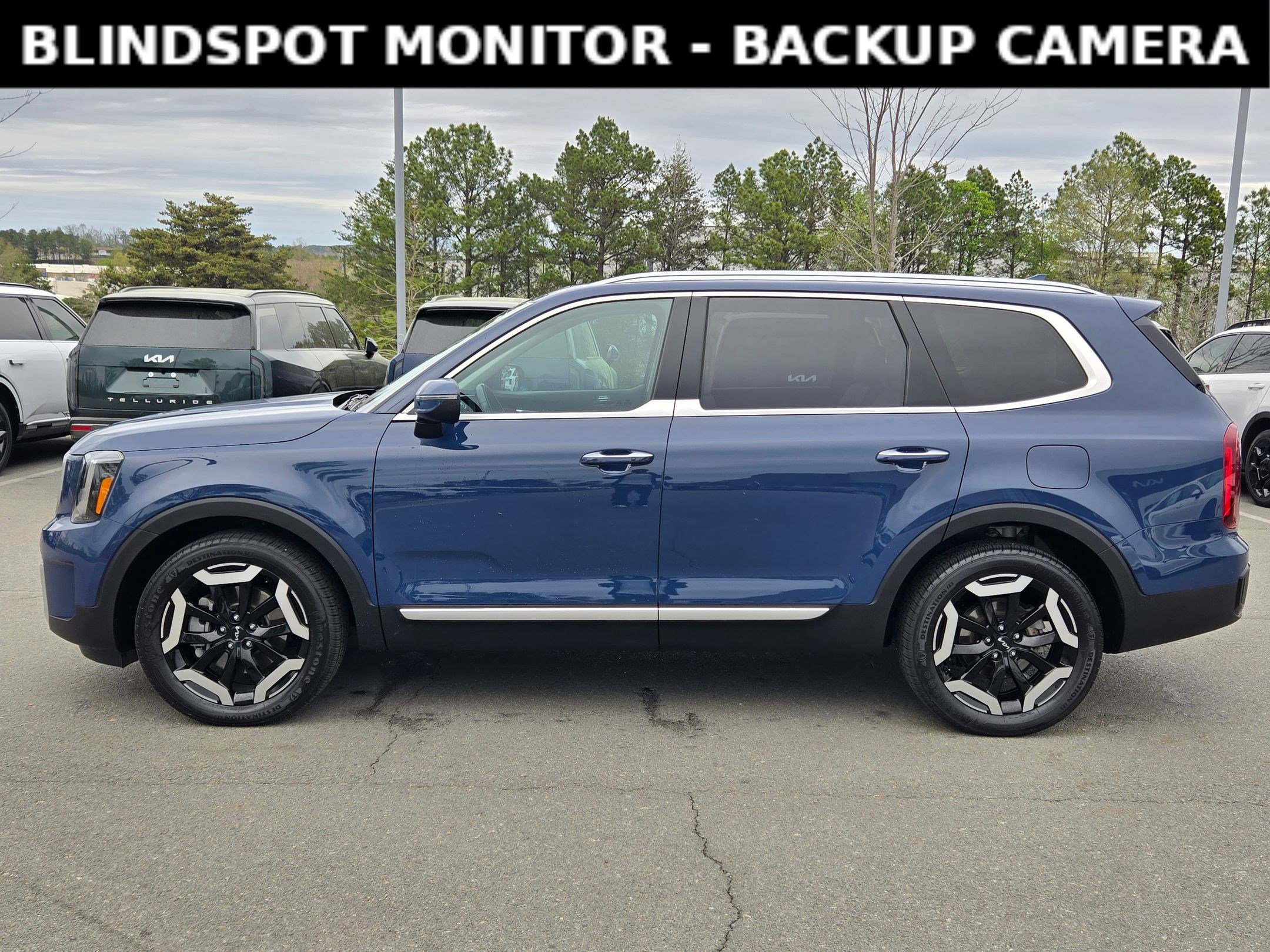 Used 2023 Kia Telluride S w/ S Sunroof Package image 4