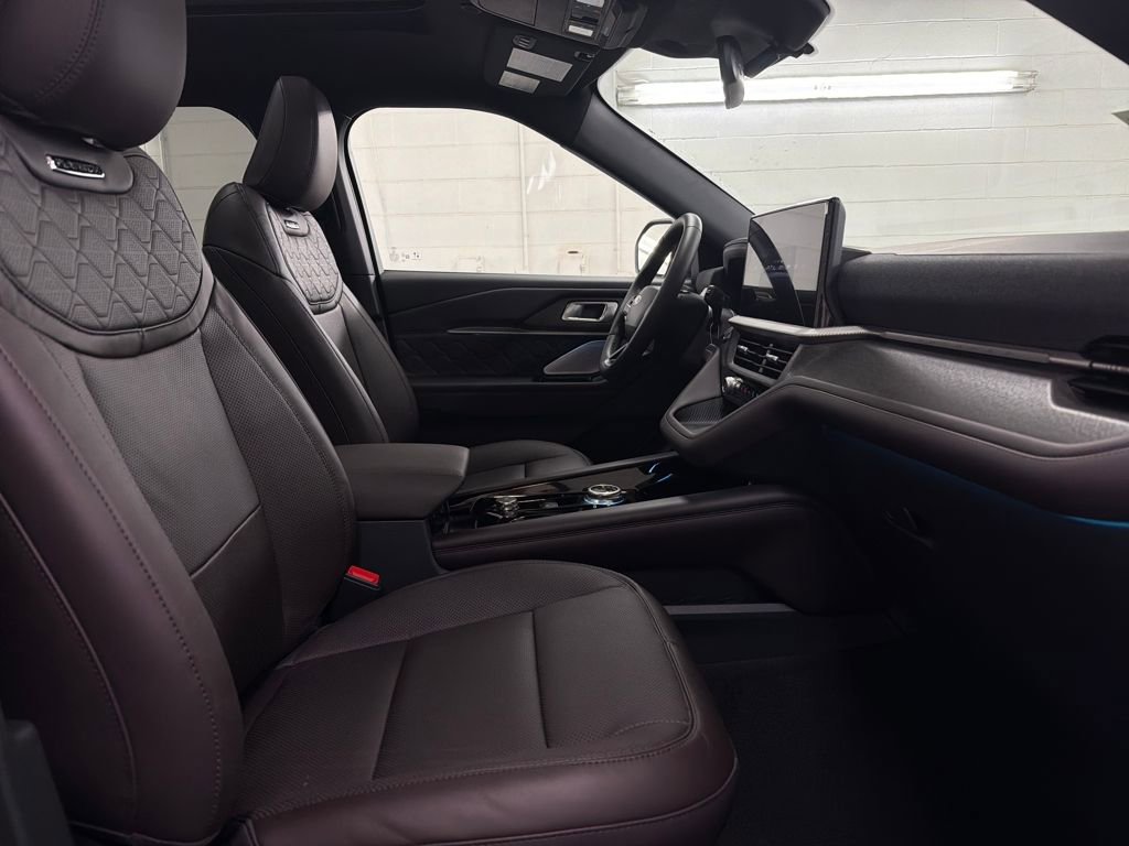 New 2026 Ford Explorer Platinum w/ LUX Leather Package image 30