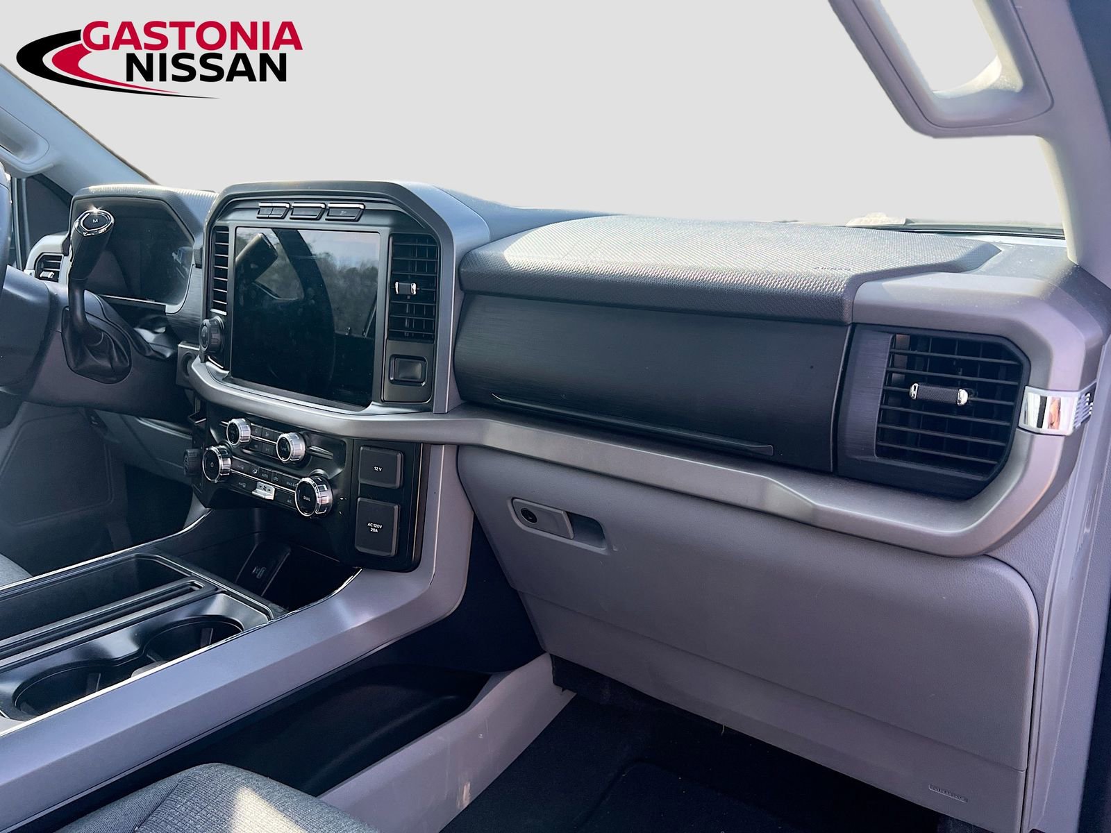 Used 2024 Ford F150 XLT w/ Mobile Office Package image 37