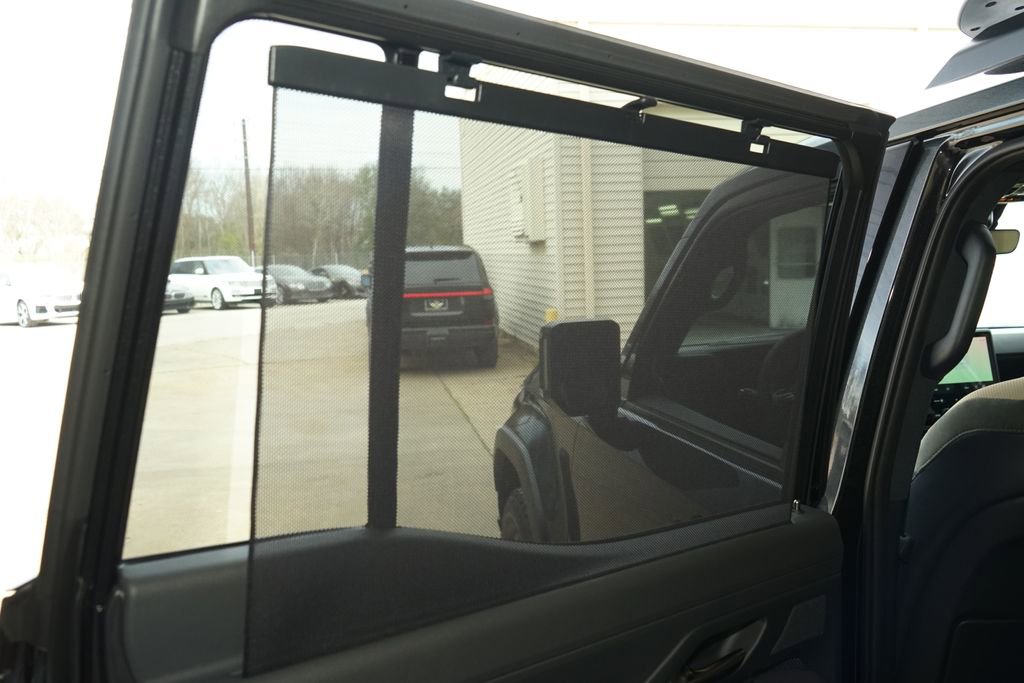 Used 2026 Lexus GX 550 w/ Accessory Package (32) image 17