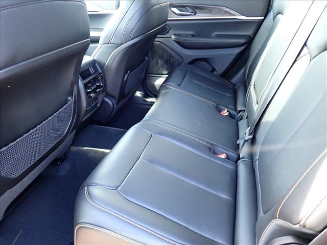 New 2026 Jeep Grand Cherokee Limited AWD/4WD image 10