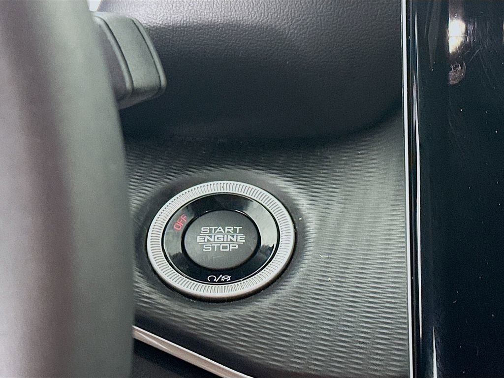 Certified 2023 Jeep Grand Cherokee L Altitude image 23