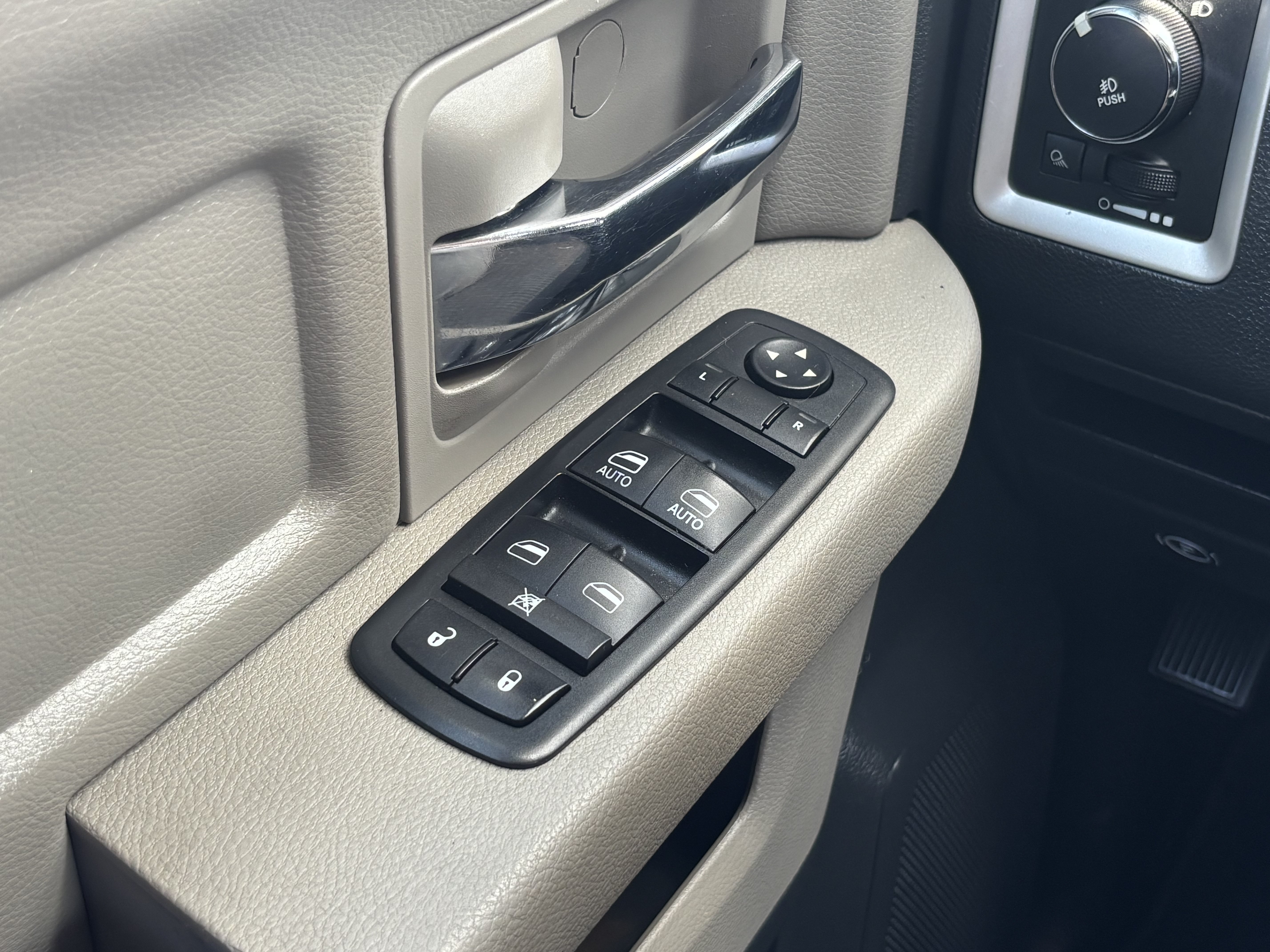Used 2012 RAM 1500 Big Horn AWD/4WD image 23