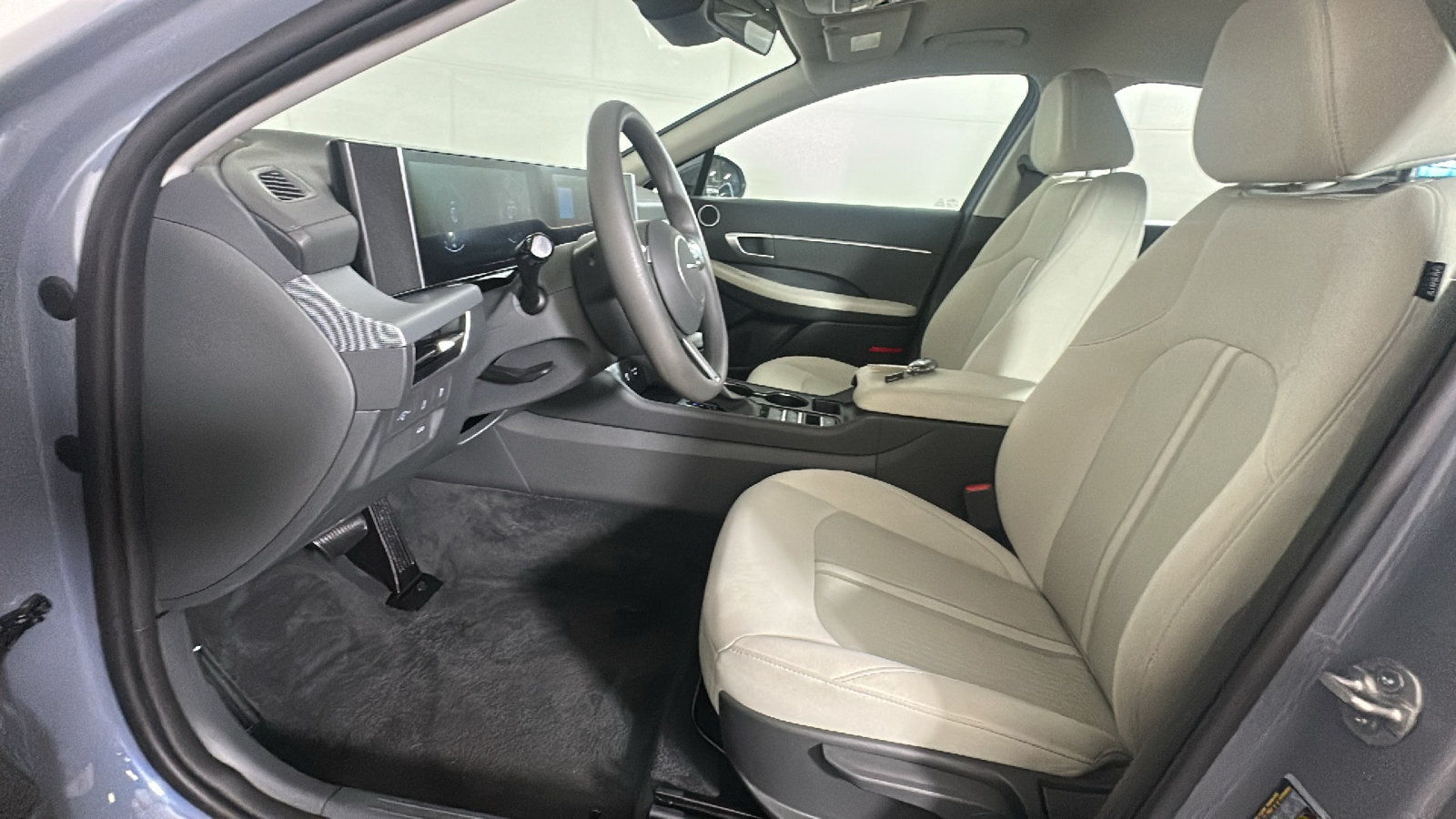 Certified 2026 Hyundai Sonata SE FWD image 13