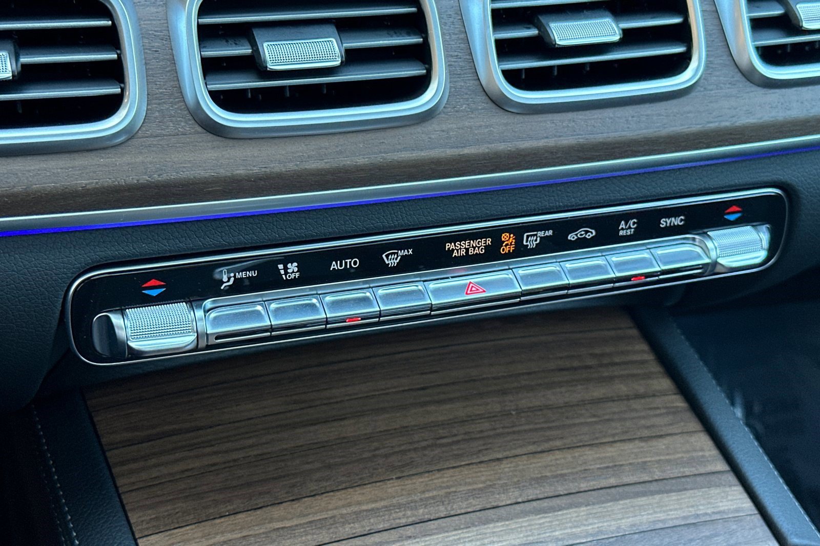 New 2026 Mercedes-Benz GLE 580 4MATIC image 18