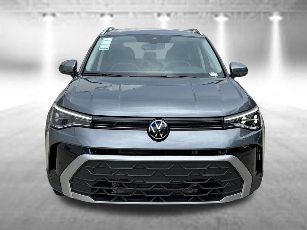 Certified 2026 Volkswagen Taos SE w/ Black Wheel Package FWD image 8